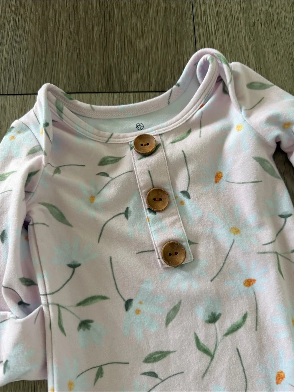 Caden Lane baby girl knotted gowns size 0-3 months